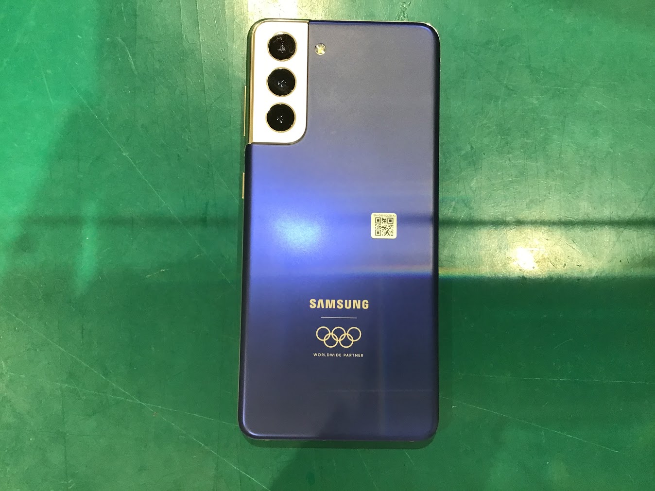 GalaxyS21の充電口交換ならデータをそのまま・最短即日修理のスマホ修理工房秋津店へ